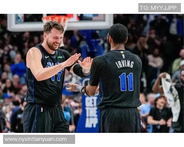 东契奇狂砍73分刷新现役得分纪录独行侠力克太阳终结11连胜